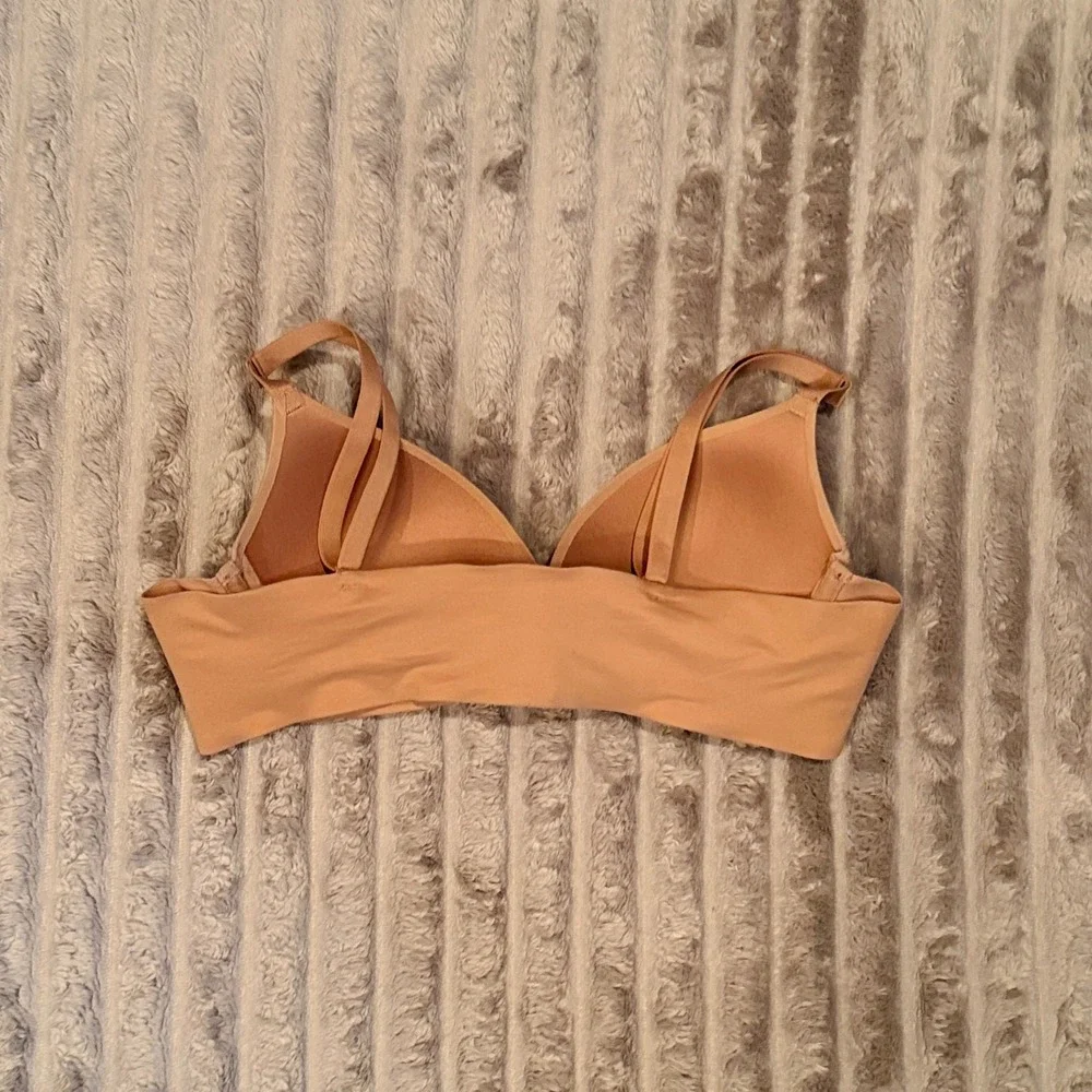 Aerie Smoothez Plunge Bra Tan Nude Wireless Padded 36A 4792-8326-212